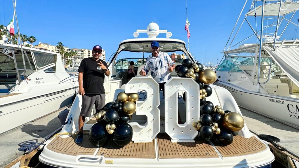 cabo-yacht-rental-charters-ismael-best-host-superior-yacht-los-cabos